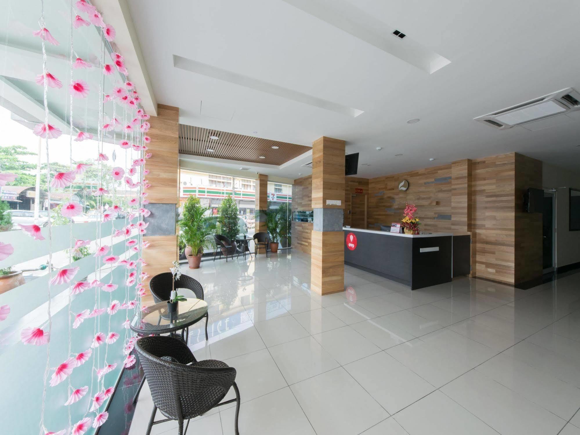 Lavana Hotel Batu Caves Exterior foto